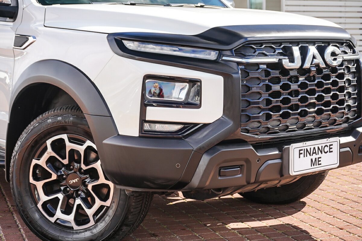 Jac T9 image 2