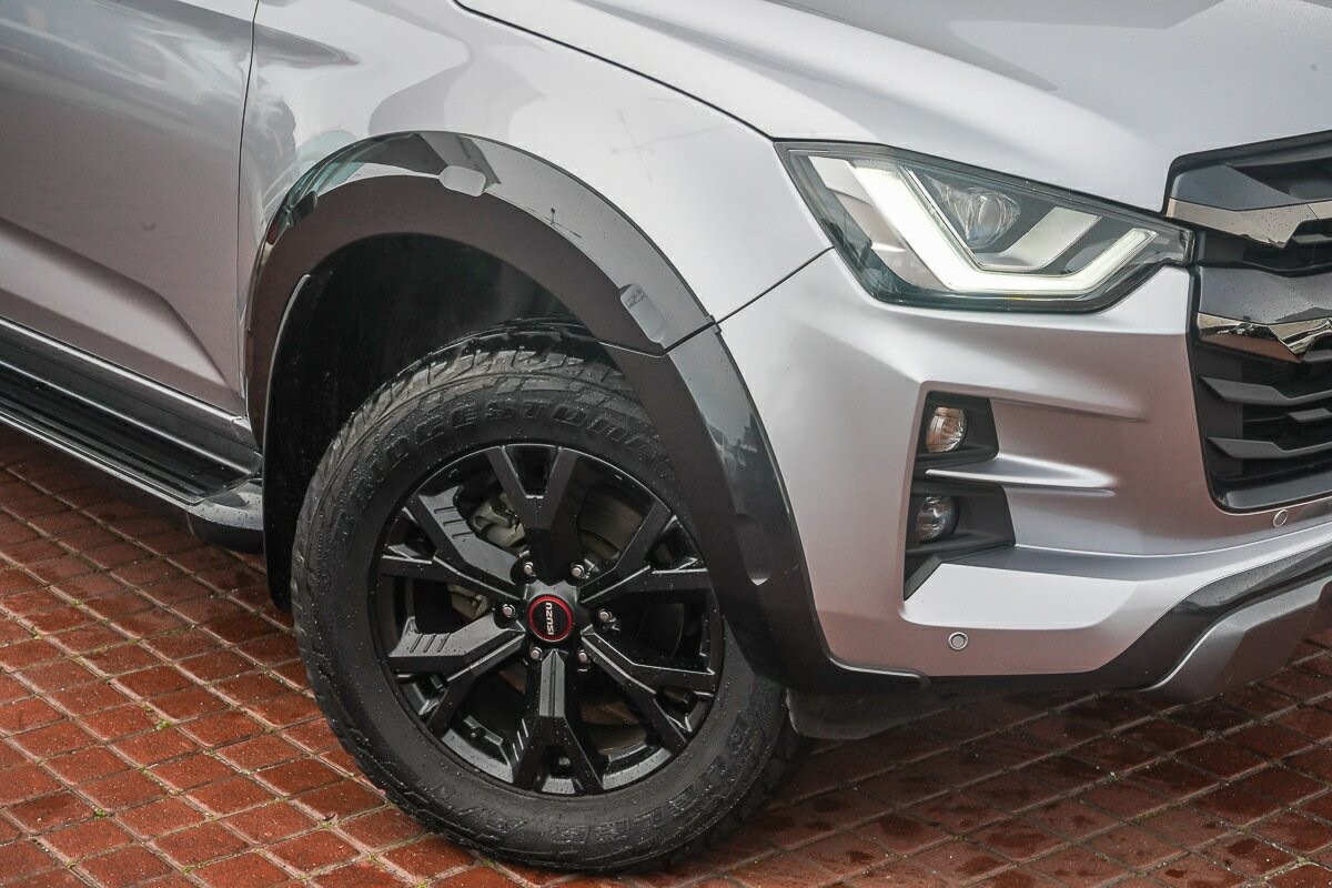 Isuzu D-max image 2