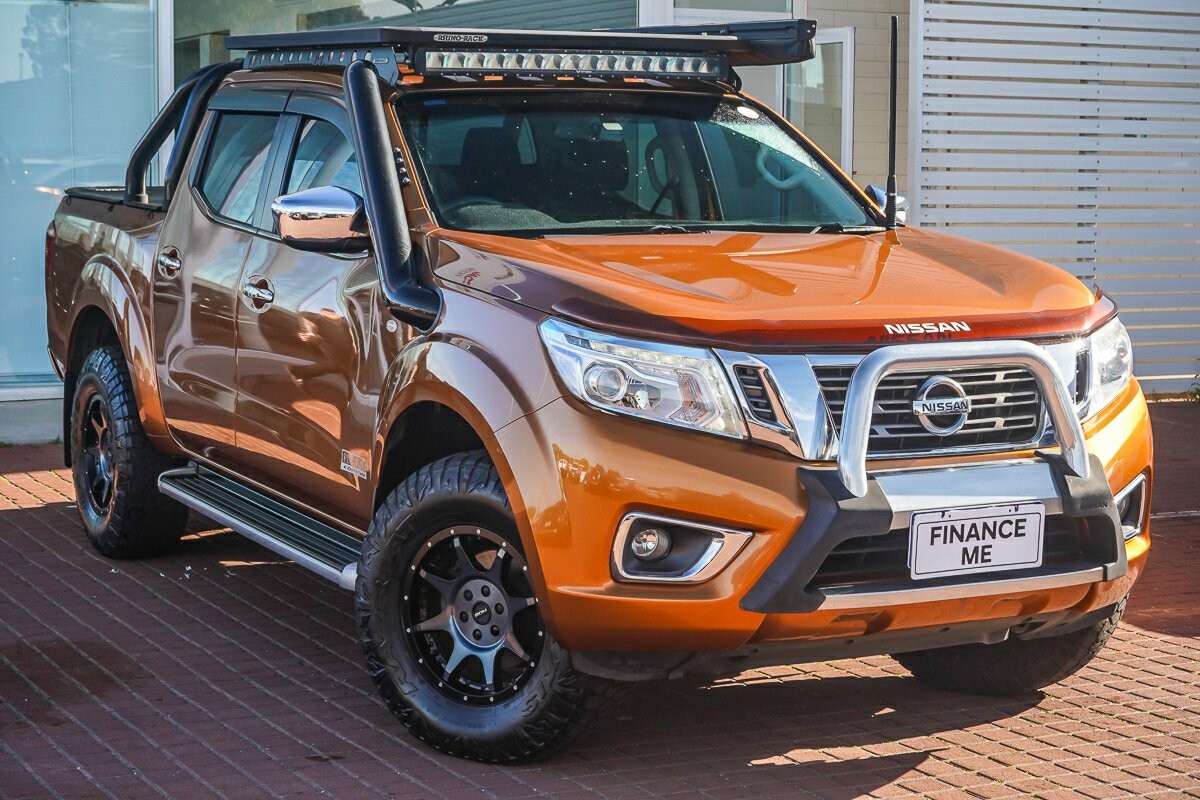 Nissan Navara image 1
