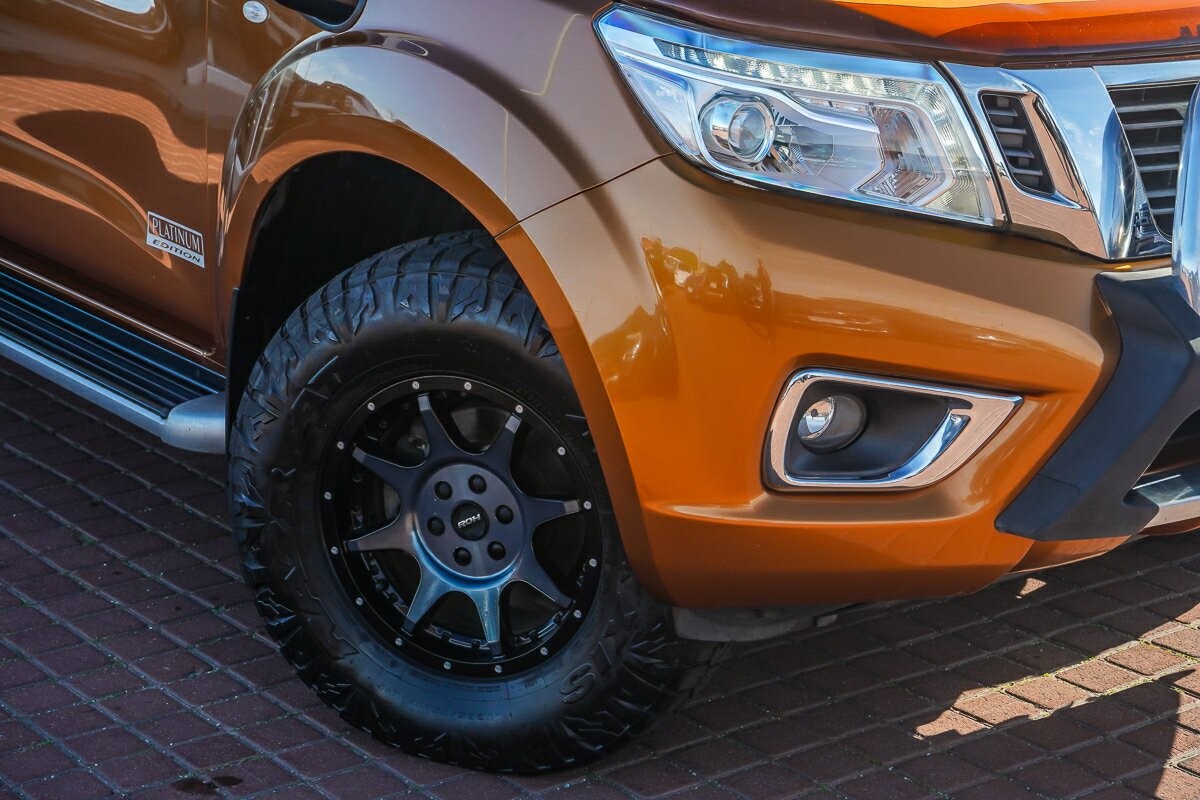 Nissan Navara image 2