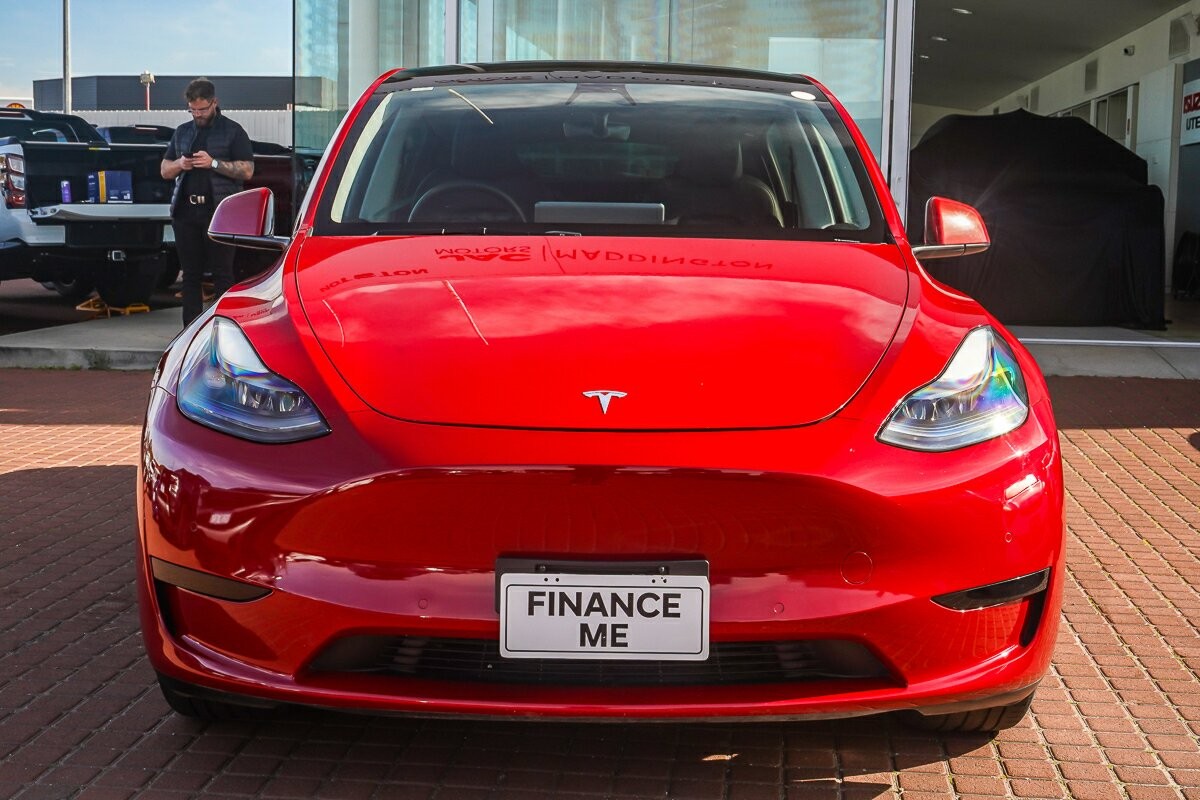 Tesla Model Y image 3