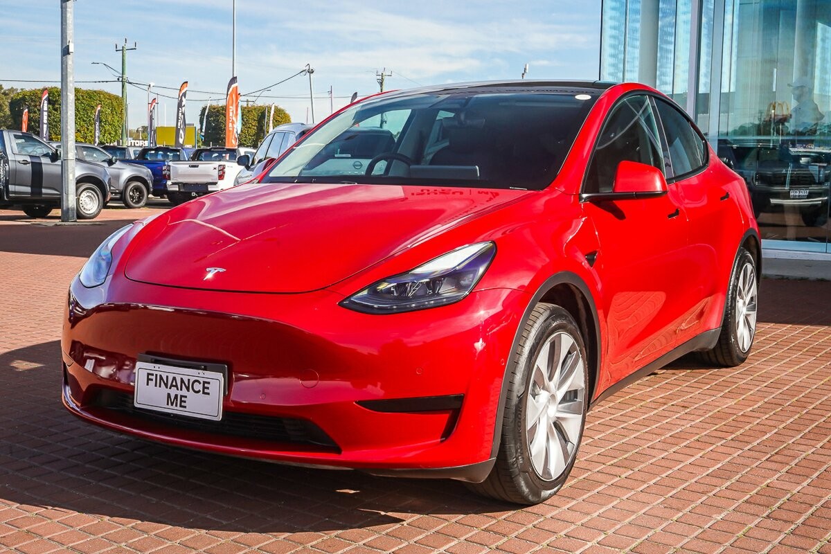 Tesla Model Y image 4