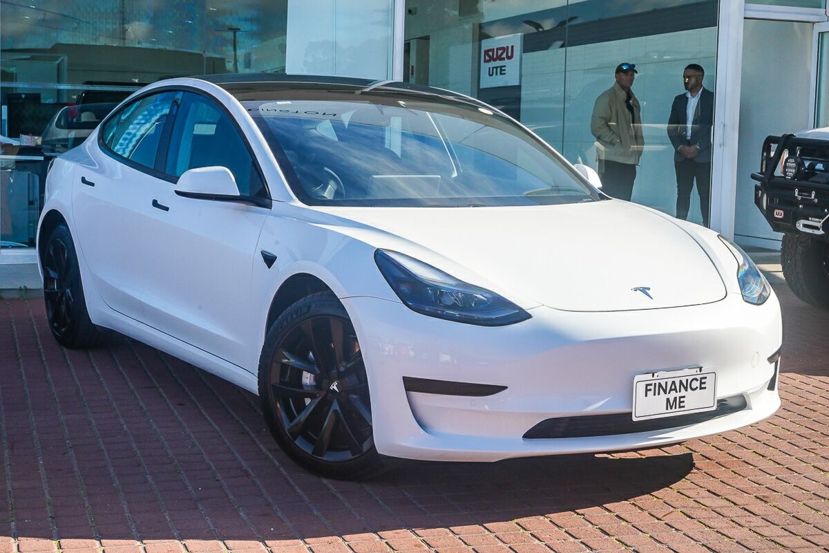 Tesla Model 3 image 1