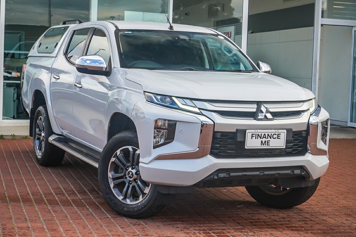 Mitsubishi Triton image 1