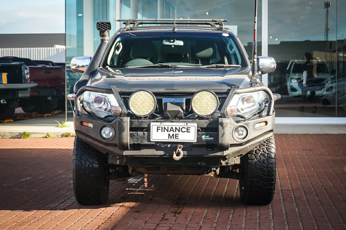 Mitsubishi Triton image 3