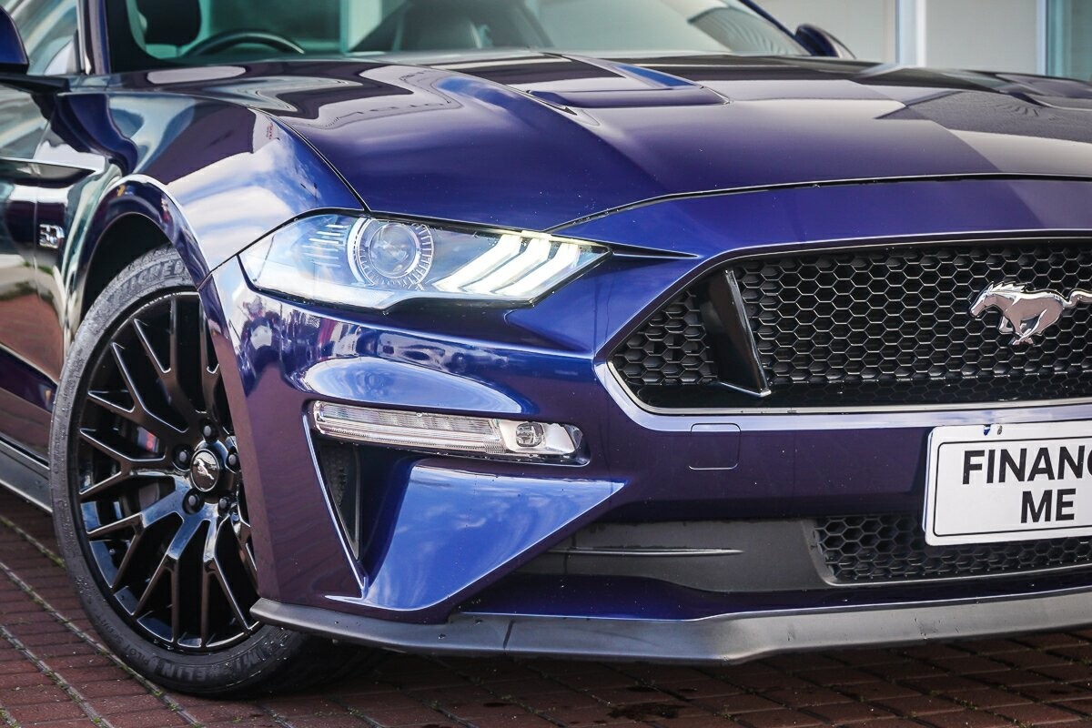 Ford Mustang image 2