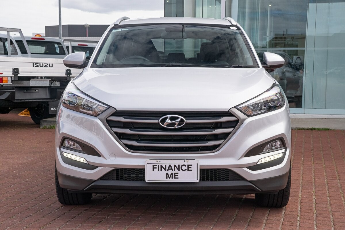 Hyundai Tucson image 3