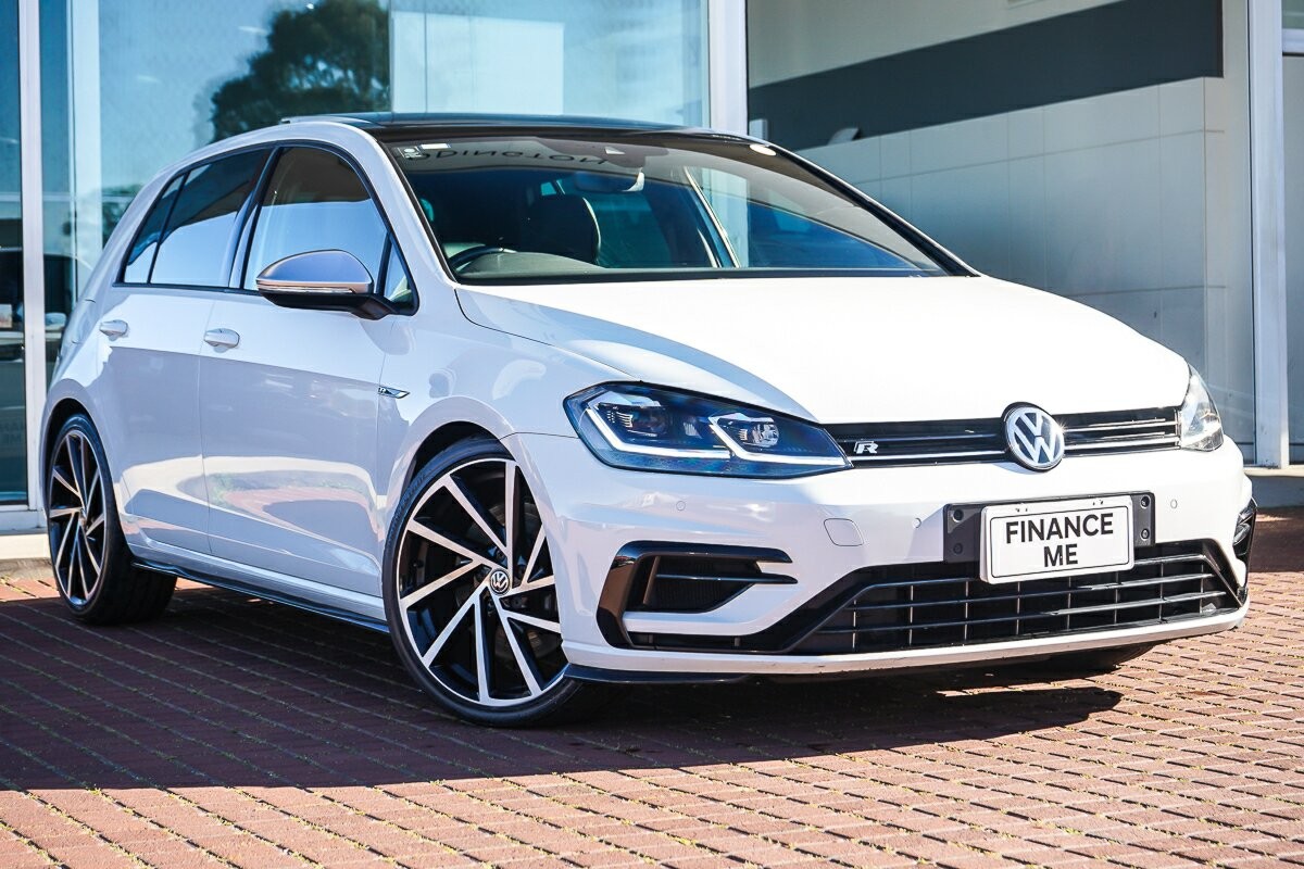 Volkswagen Golf image 1