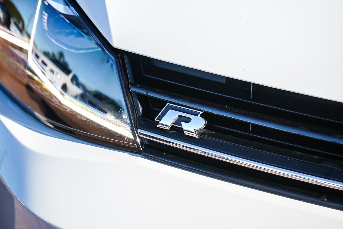 Volkswagen Golf image 3