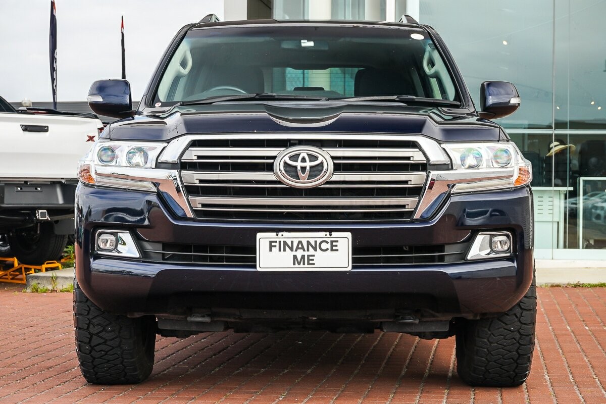 Toyota Landcruiser image 3