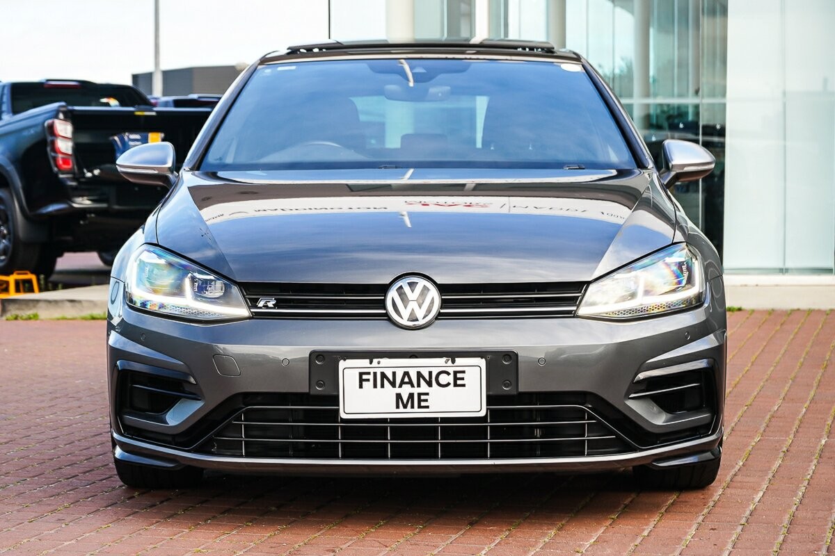 Volkswagen Golf image 3