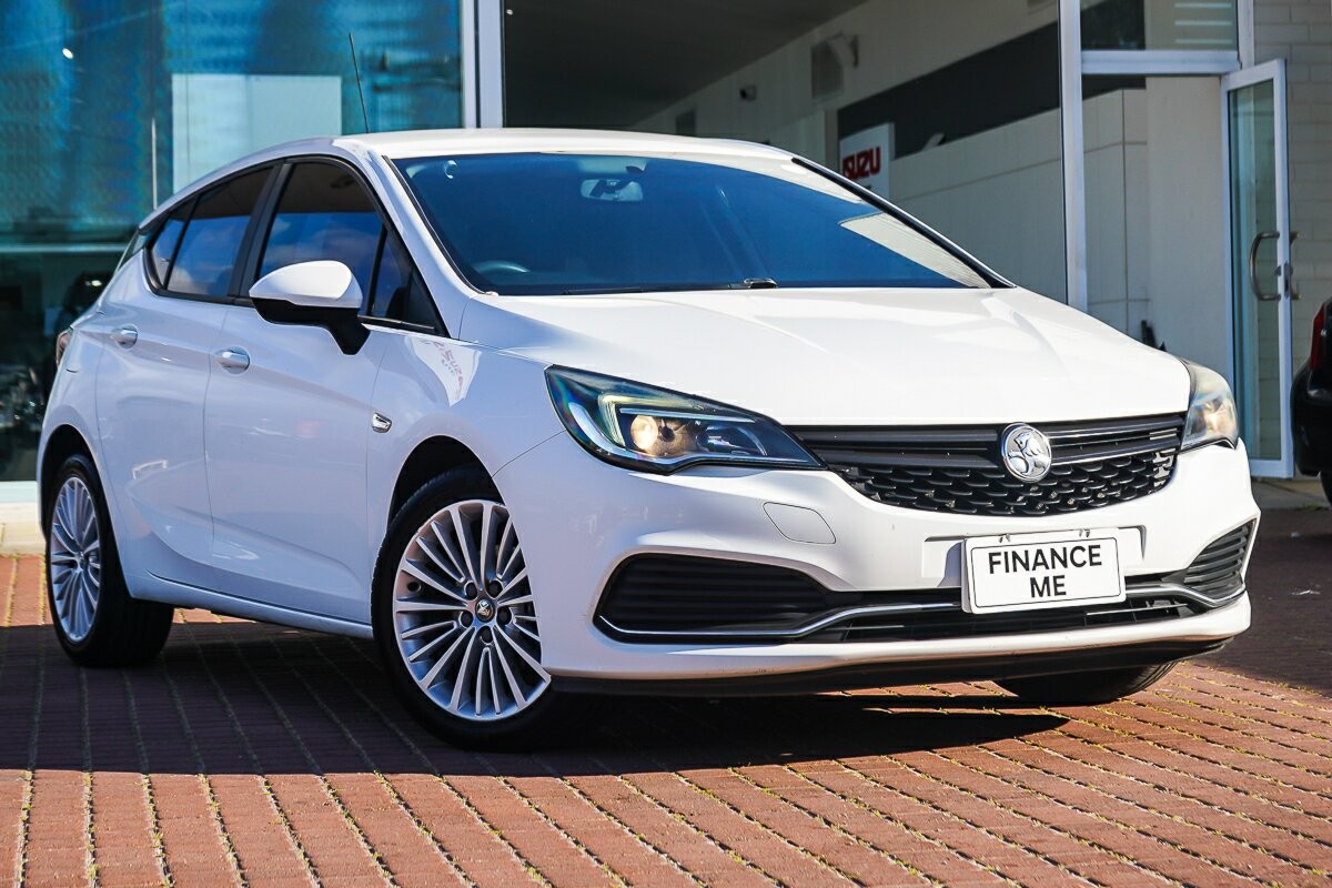 Holden Astra image 1