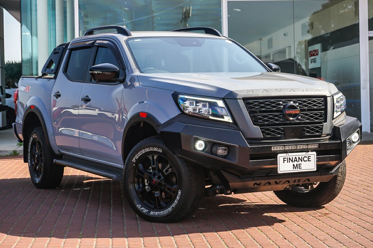 Nissan Navara image 1