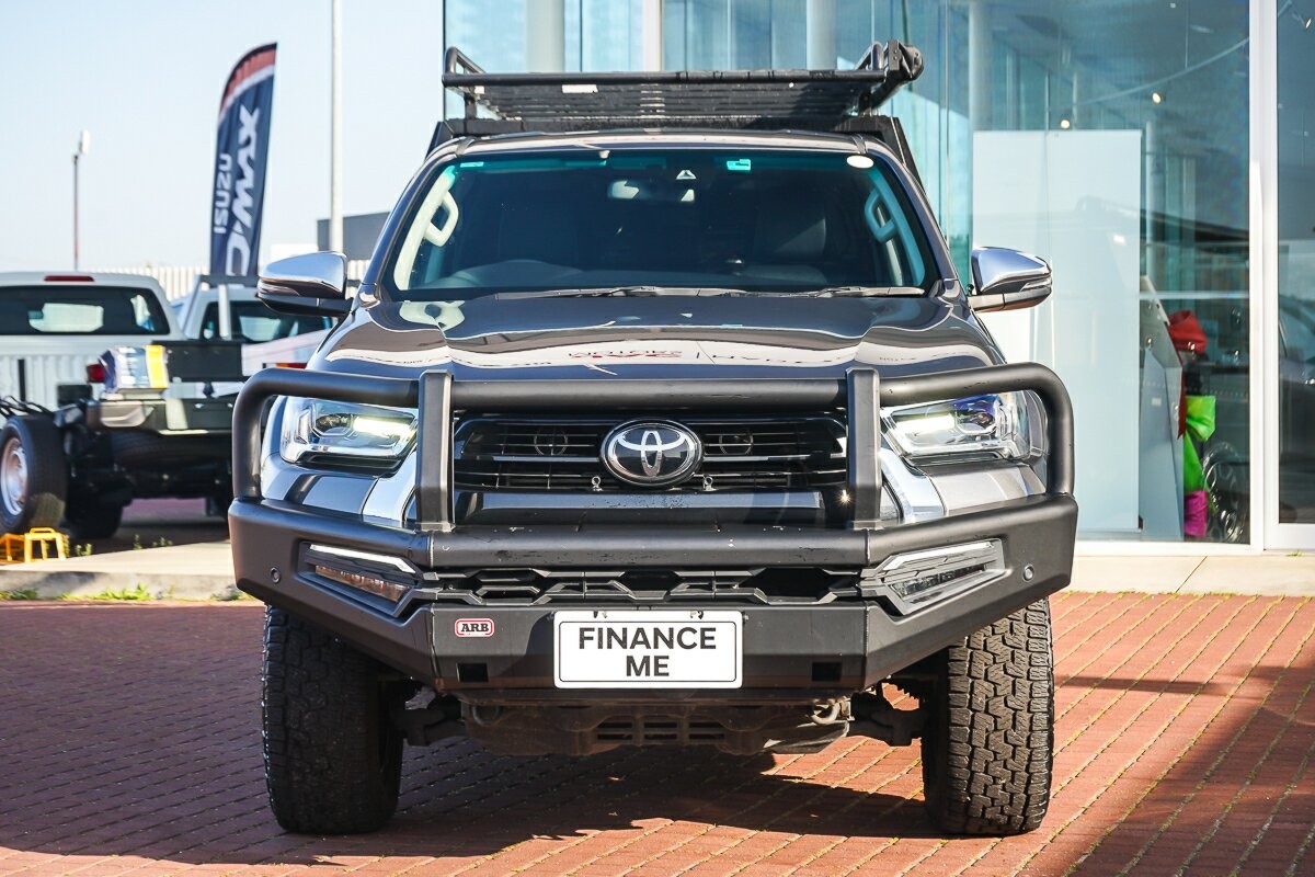 Toyota Hilux image 3