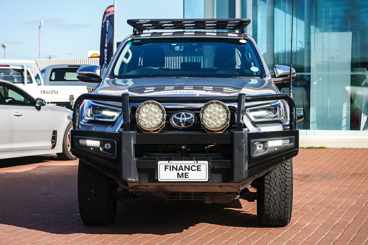Toyota Hilux image 3