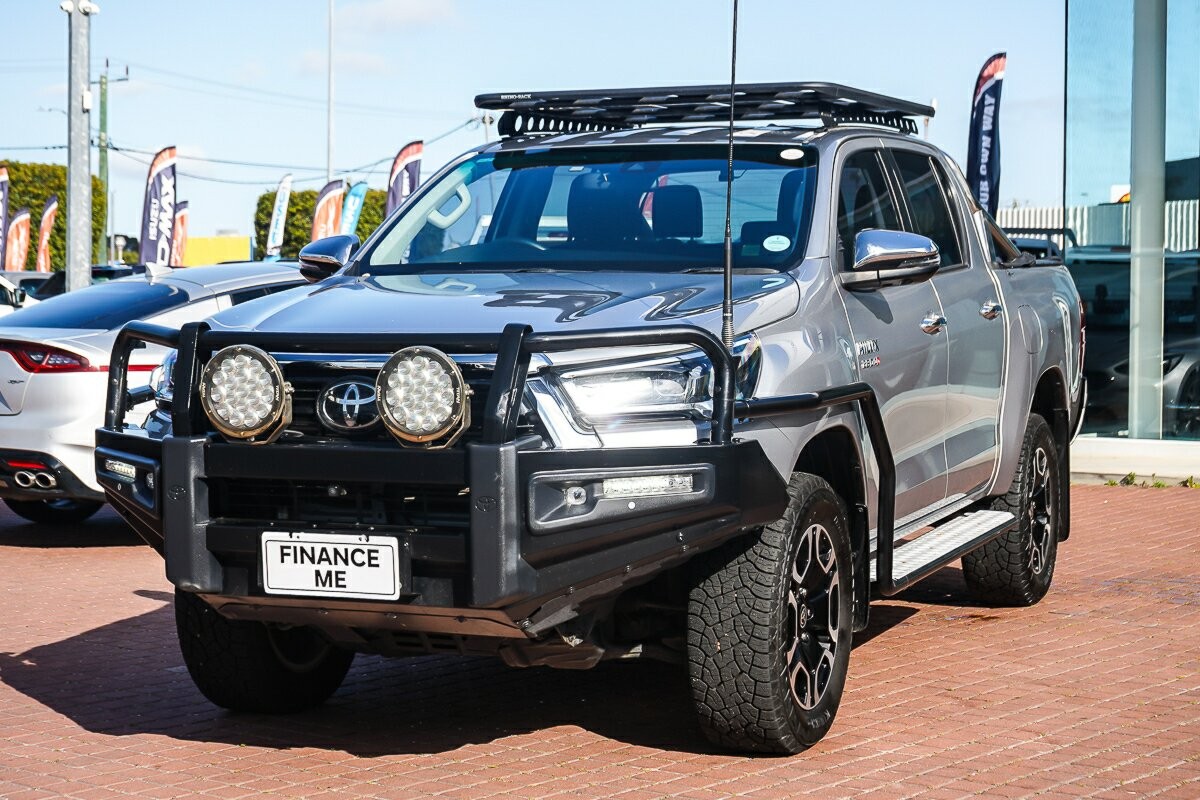 Toyota Hilux image 4