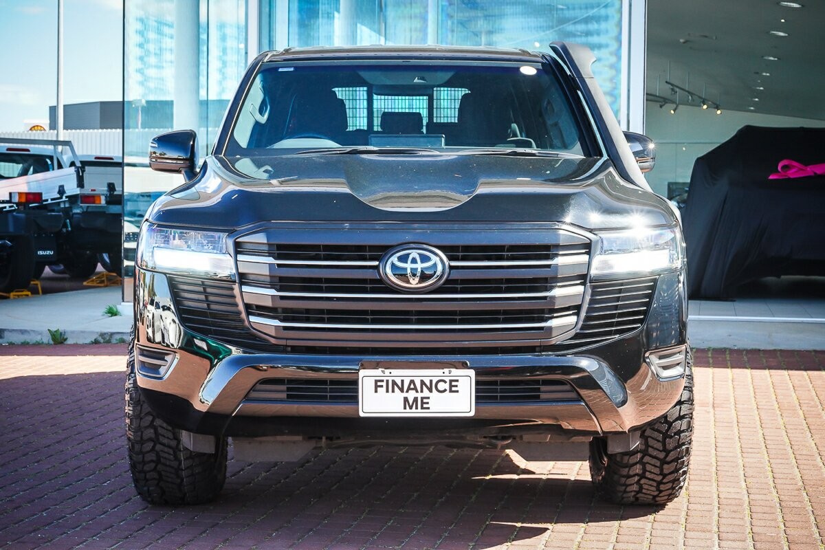 Toyota Landcruiser image 3