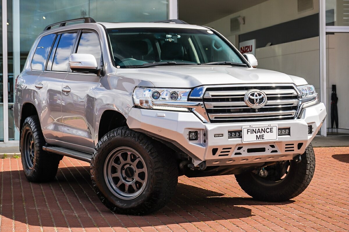 Toyota Landcruiser image 1