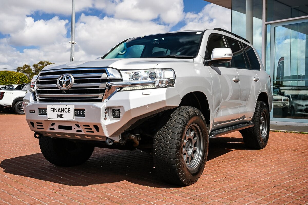 Toyota Landcruiser image 4