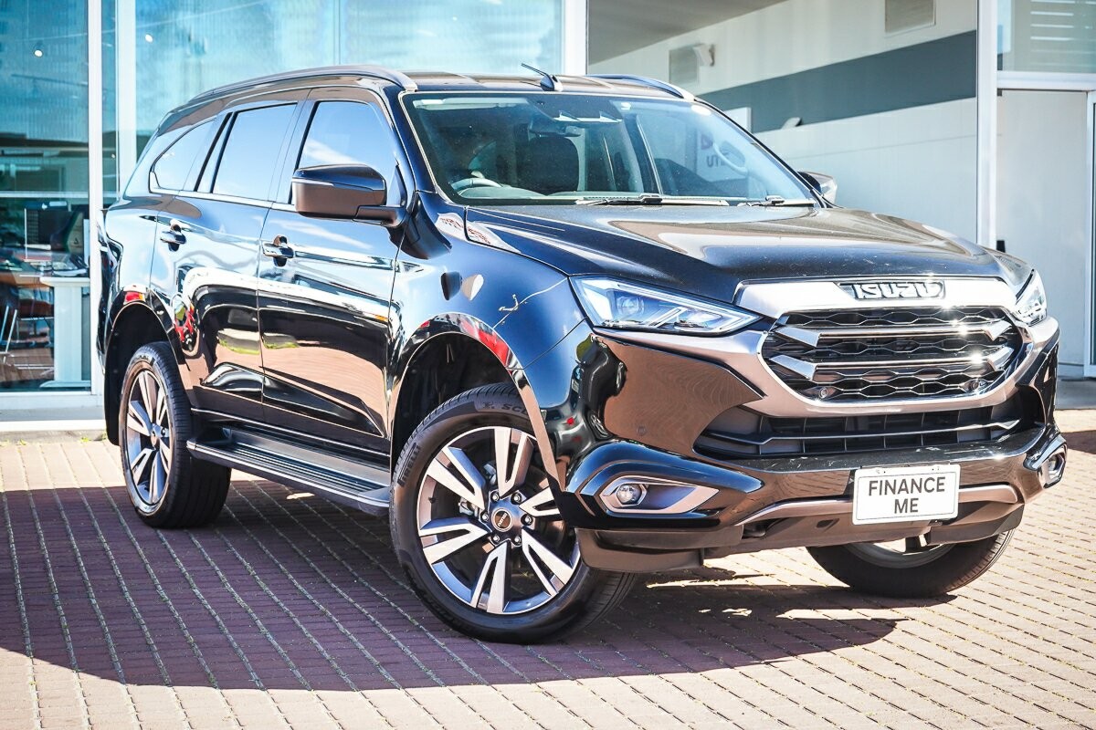 Isuzu Mu-x image 1