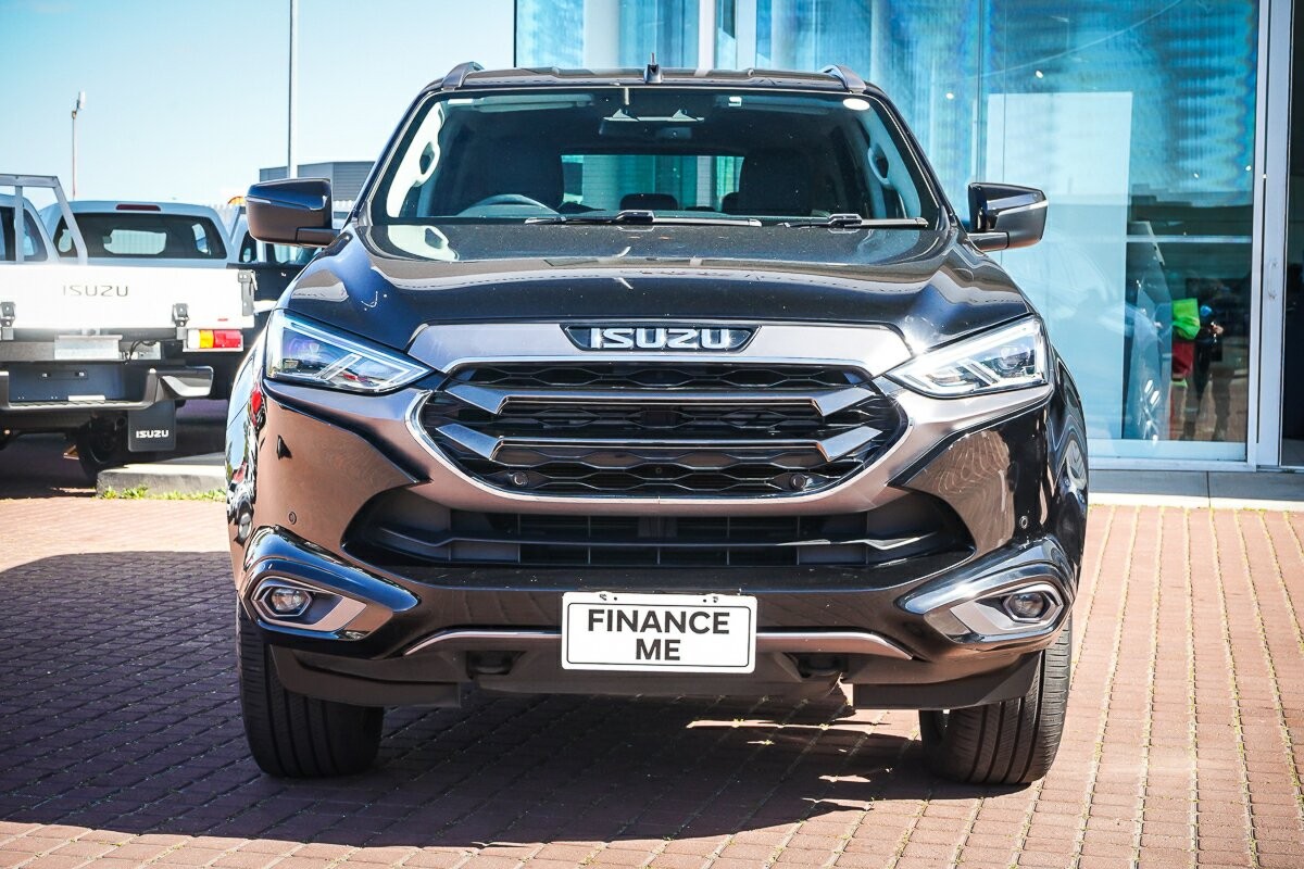 Isuzu Mu-x image 3