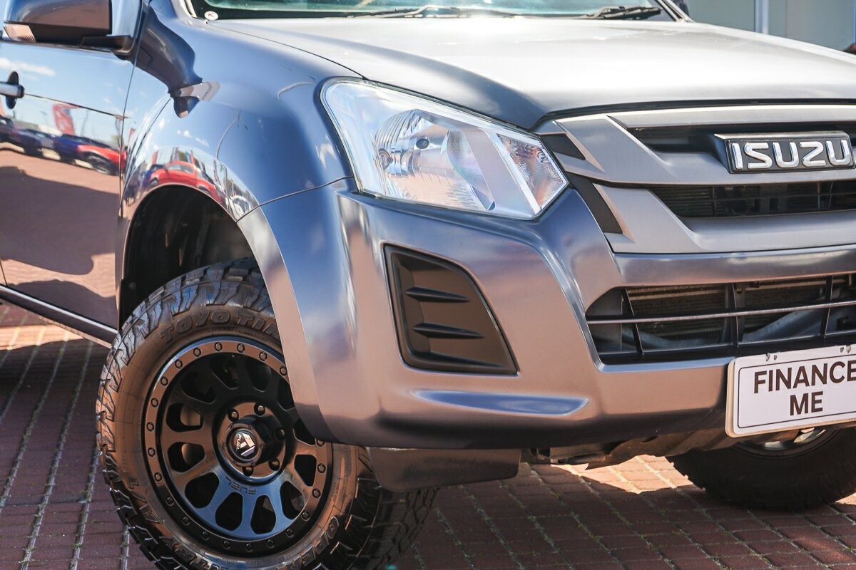 Isuzu D-max image 2