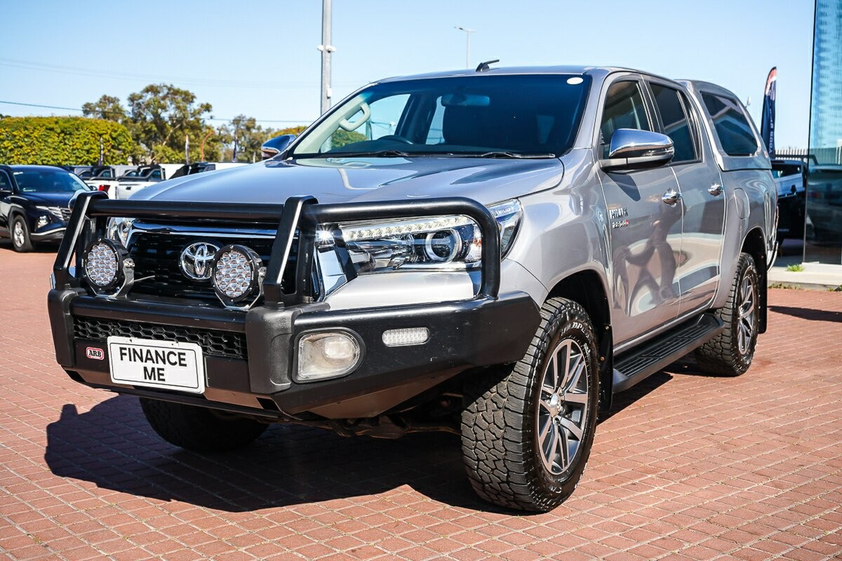 Toyota Hilux image 4