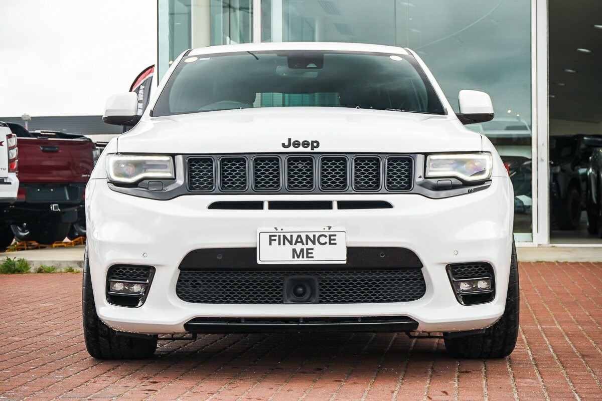 Jeep Grand Cherokee image 3