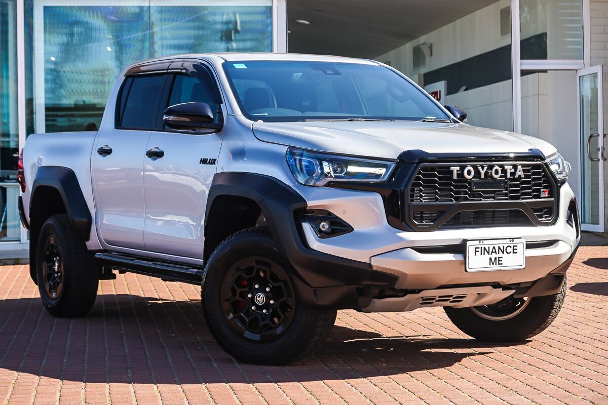 Toyota Hilux image 1