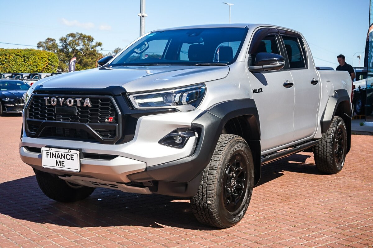 Toyota Hilux image 4
