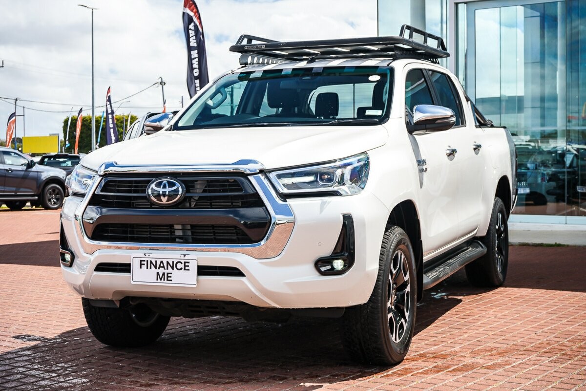 Toyota Hilux image 4
