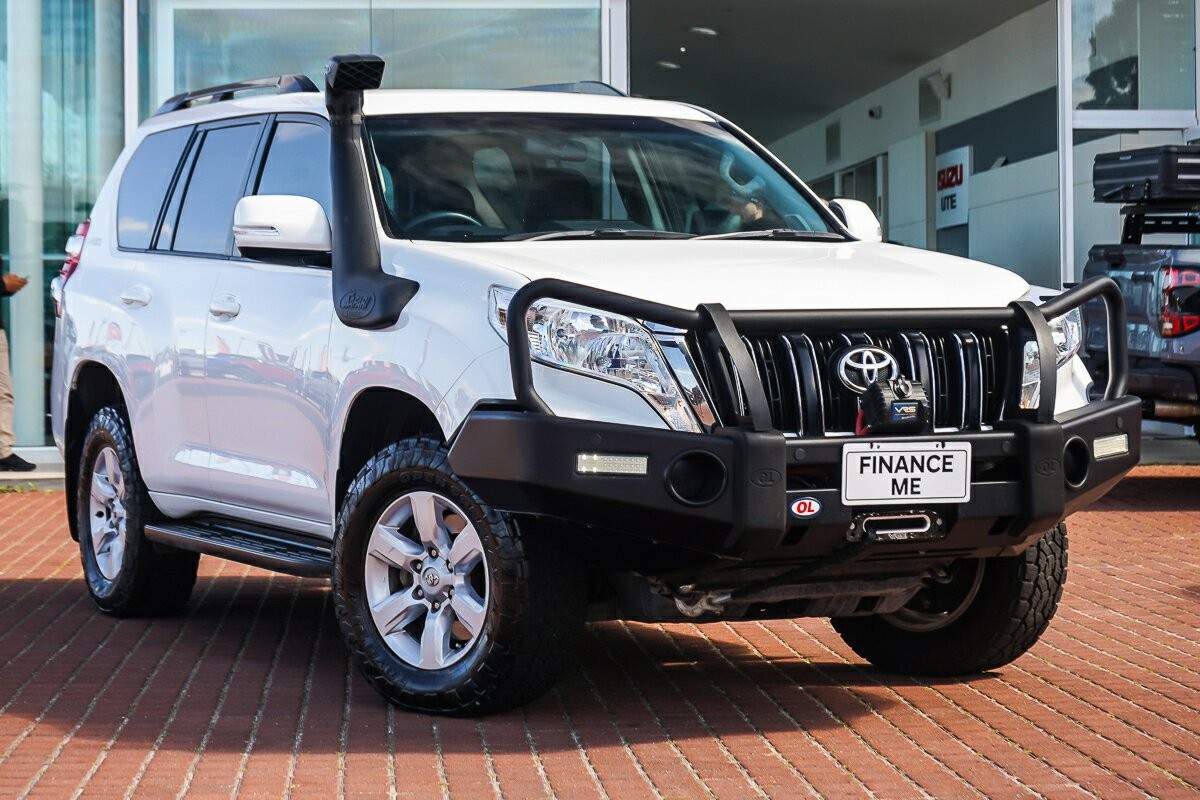 Toyota Landcruiser Prado image 1