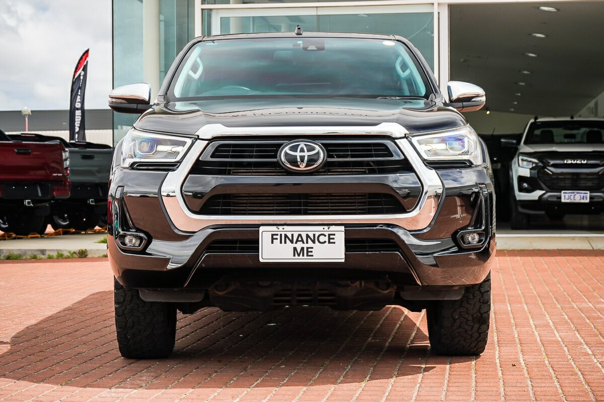 Toyota Hilux image 3