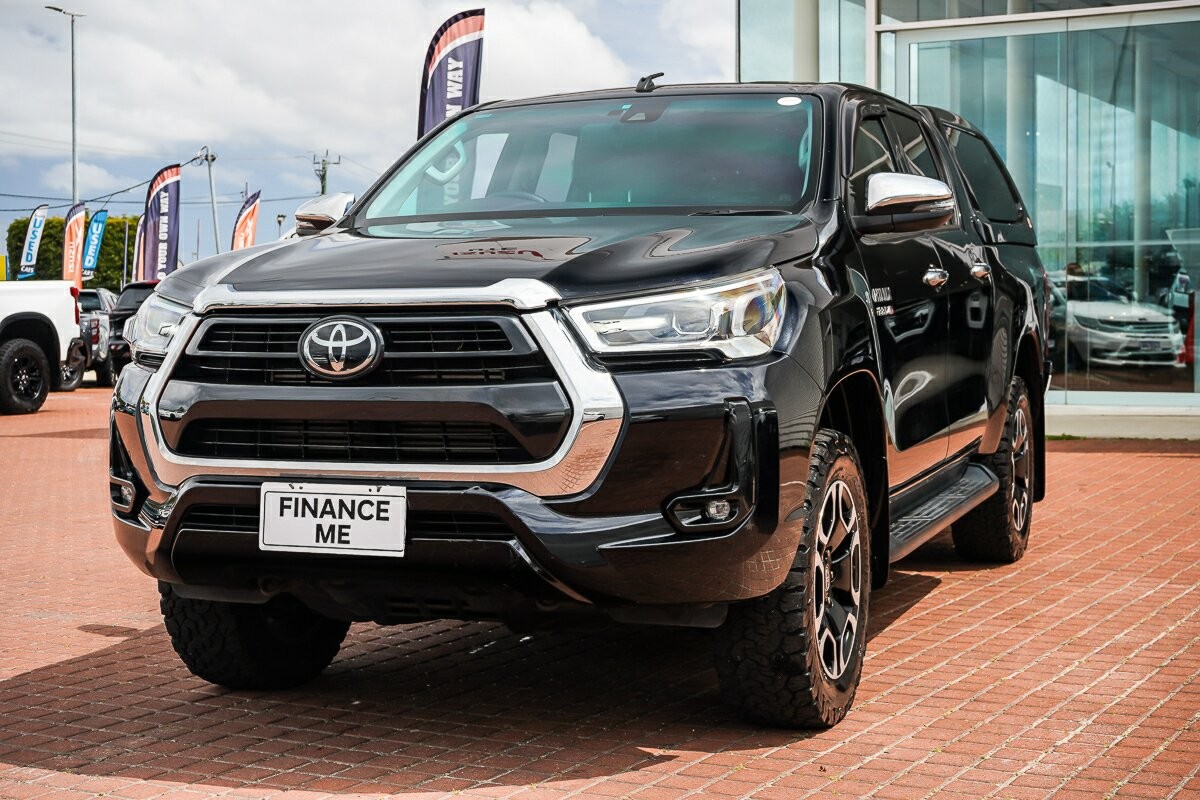 Toyota Hilux image 4