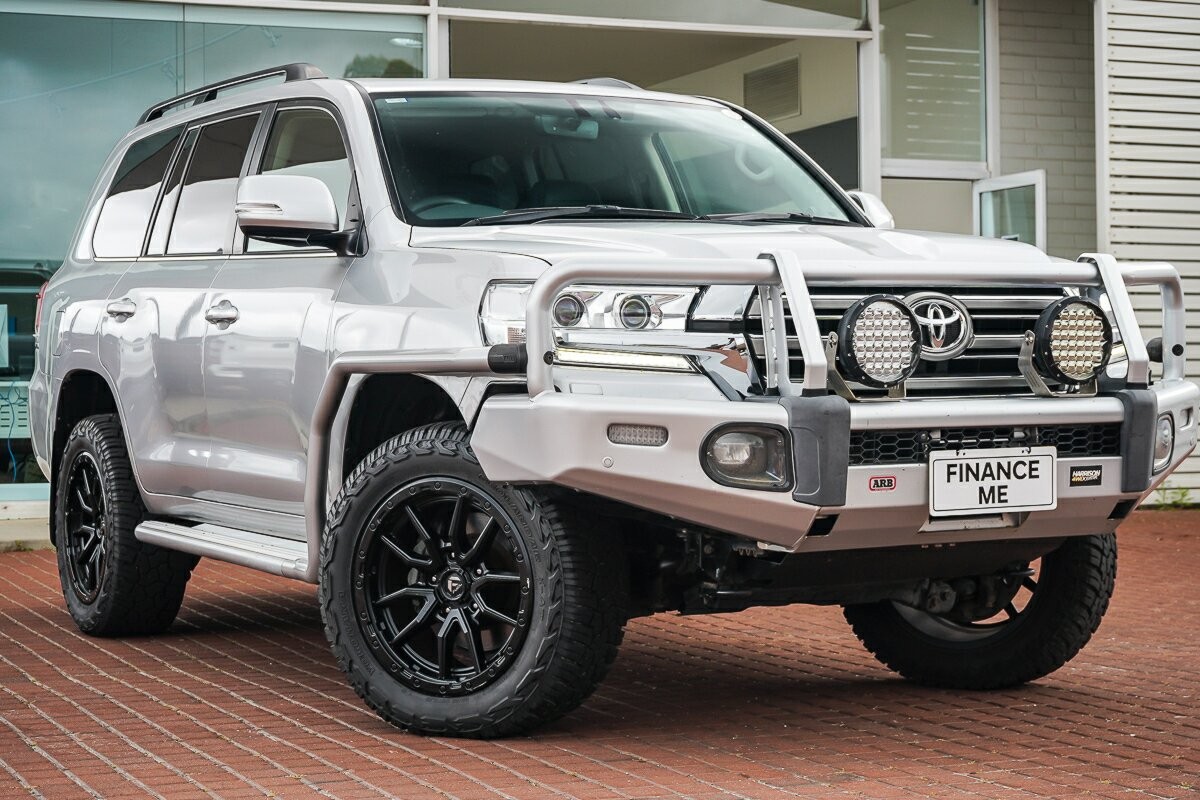 Toyota Landcruiser image 1