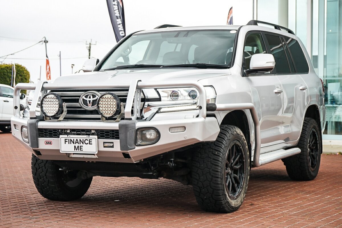 Toyota Landcruiser image 4
