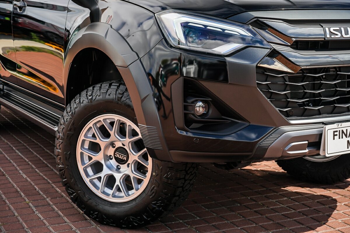 Isuzu D-max image 2