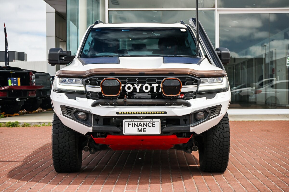 Toyota Landcruiser image 3