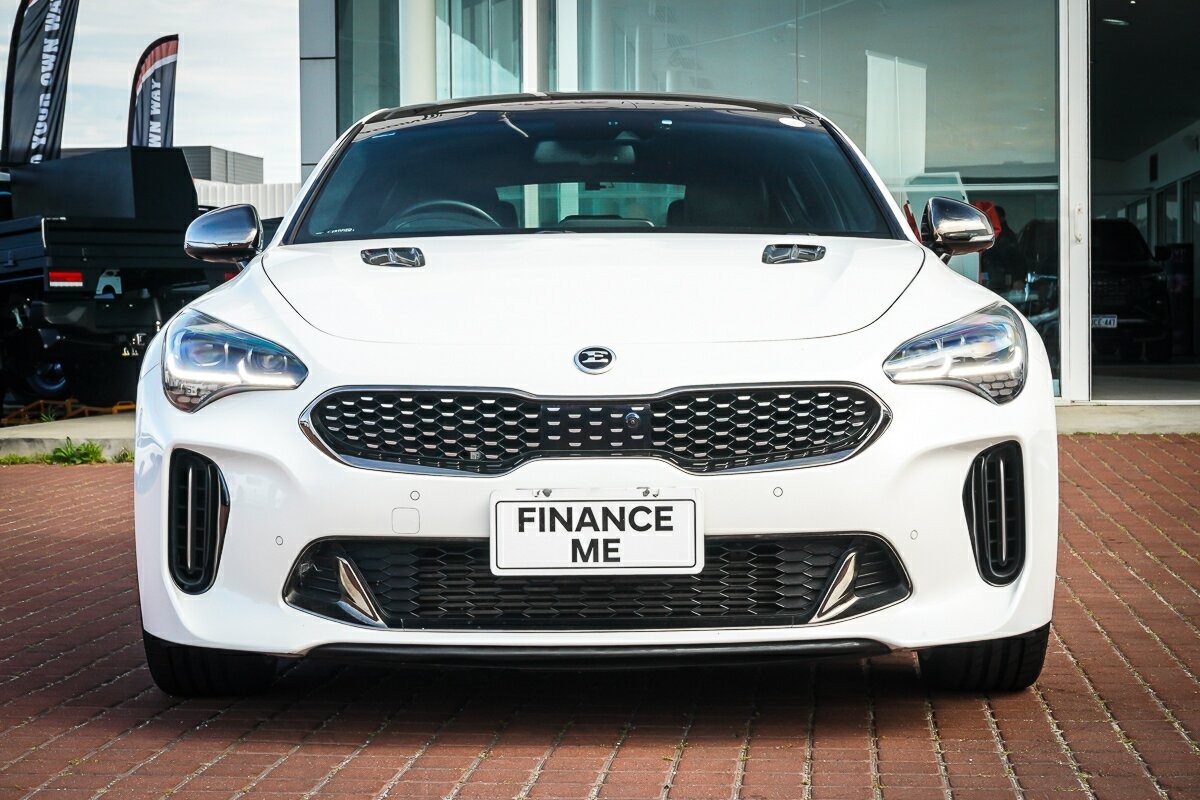 Kia Stinger image 3