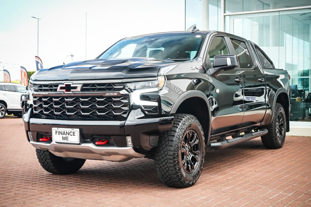 Chevrolet Silverado image 4