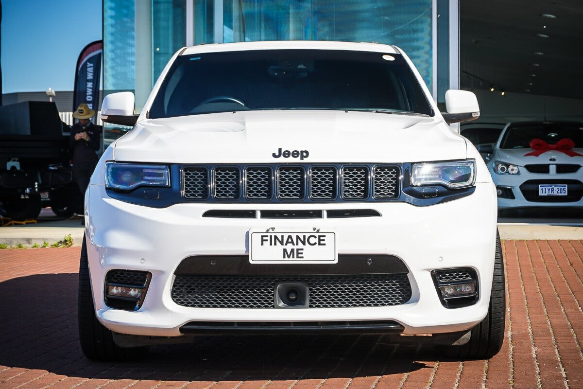 Jeep Grand Cherokee image 3