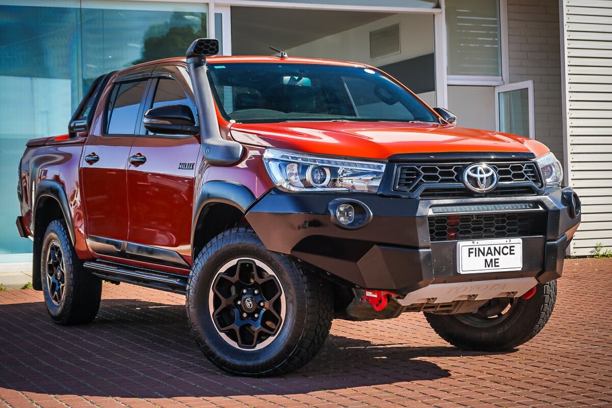 Toyota Hilux image 1