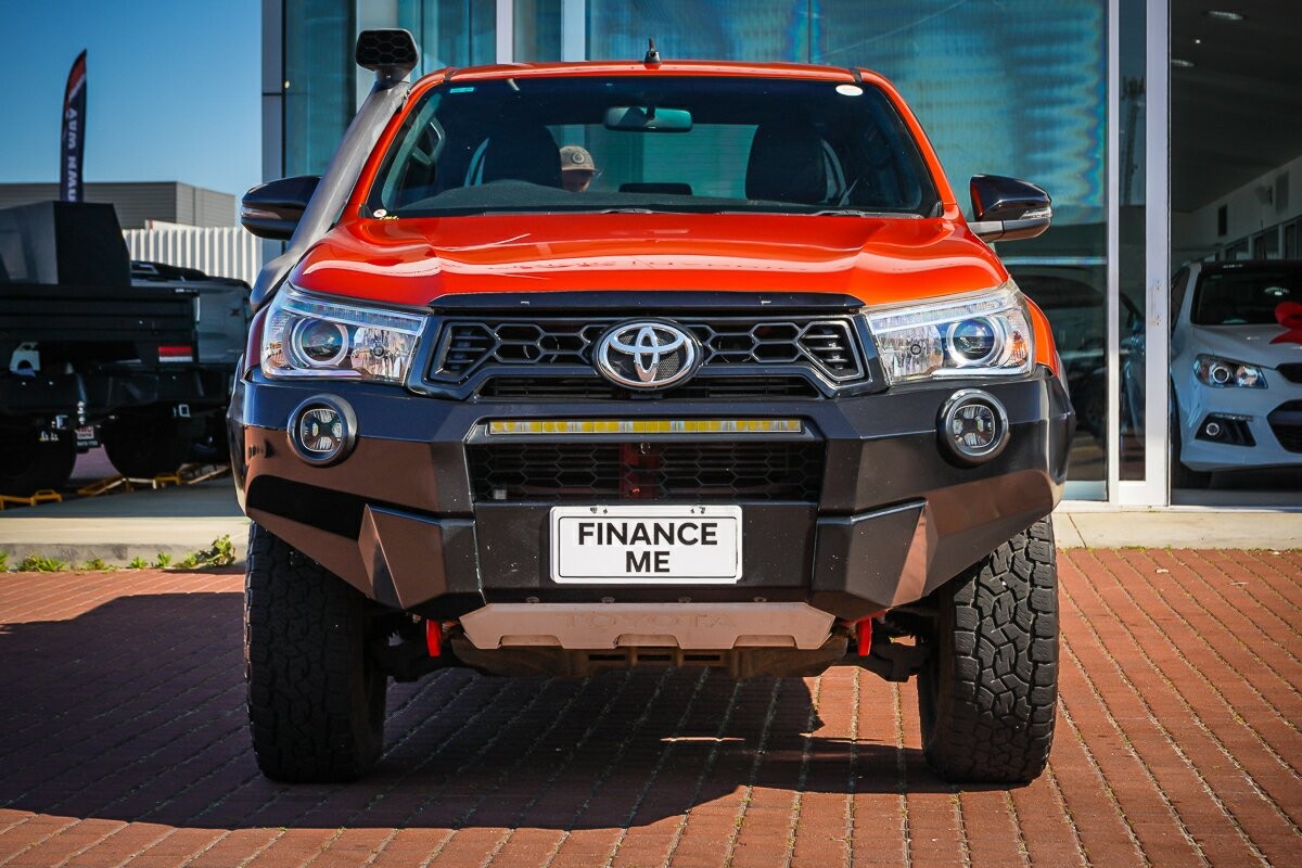 Toyota Hilux image 3