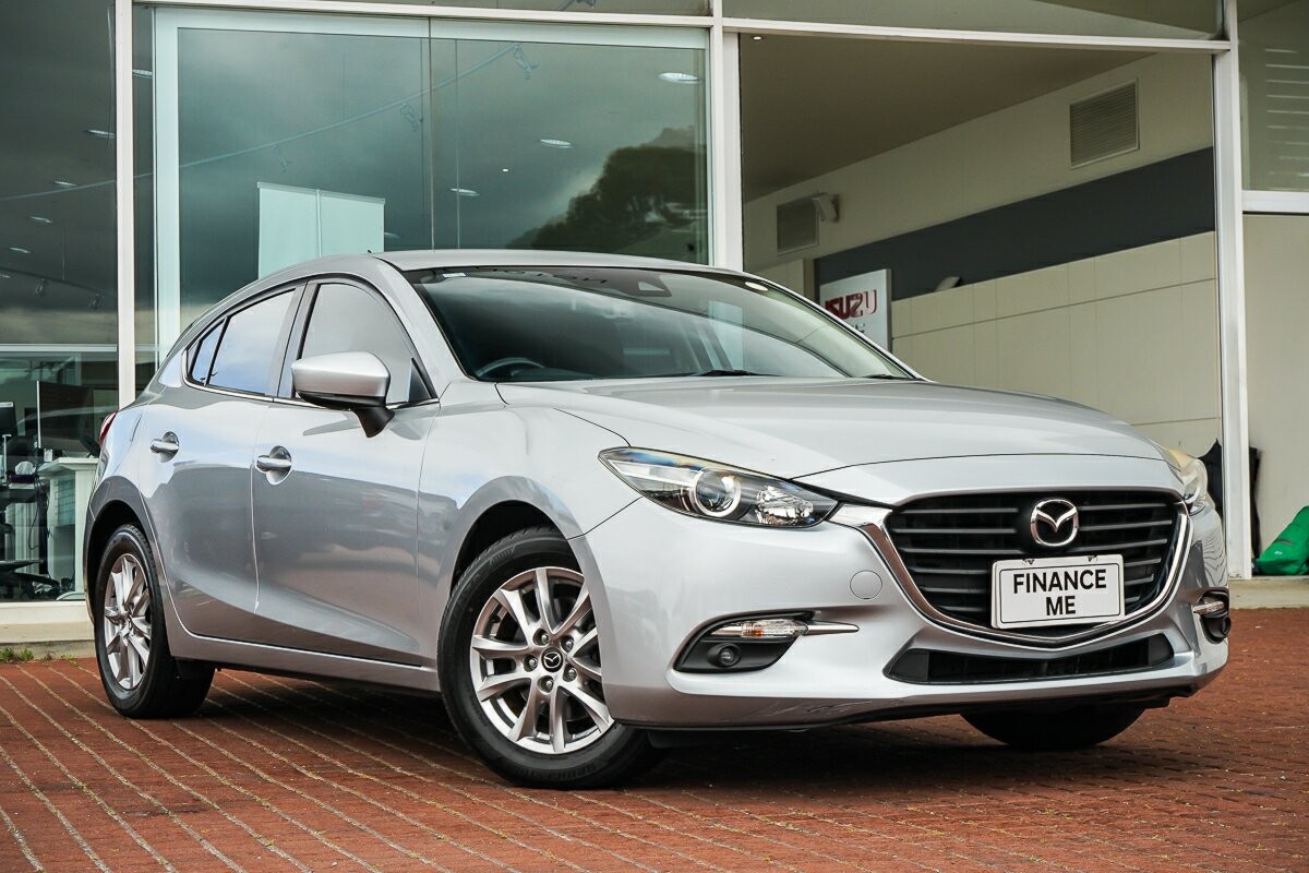 Mazda 3 image 1
