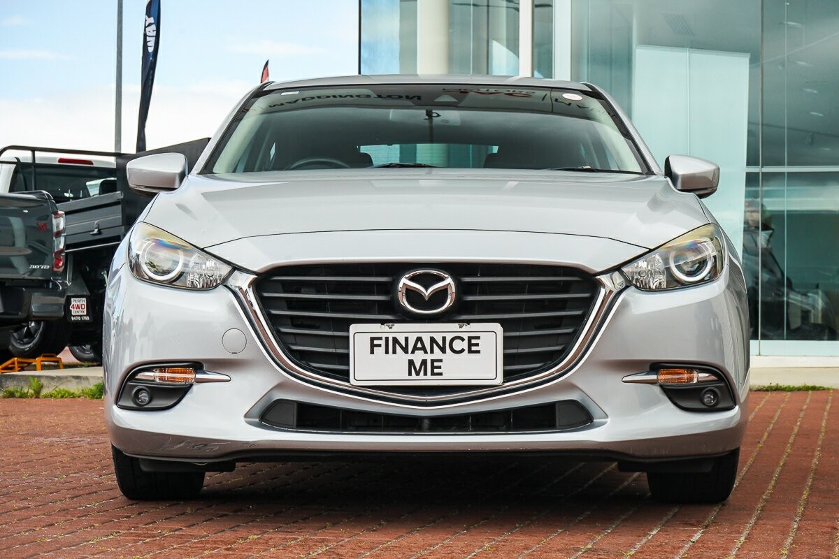 Mazda 3 image 3