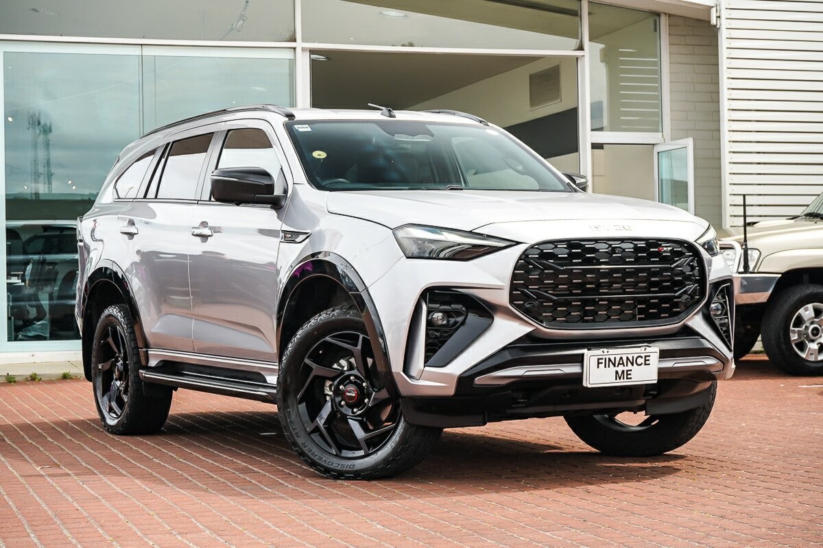 Isuzu Mu-x image 1