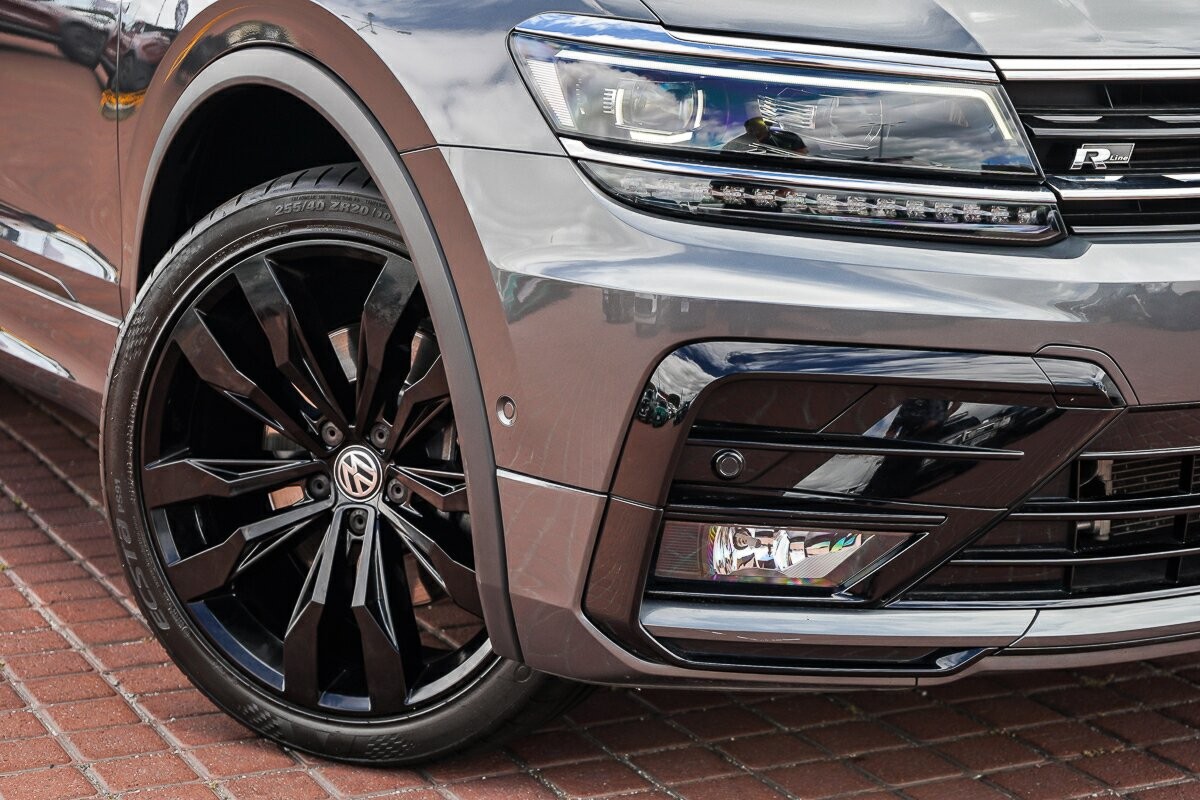 Volkswagen Tiguan image 2