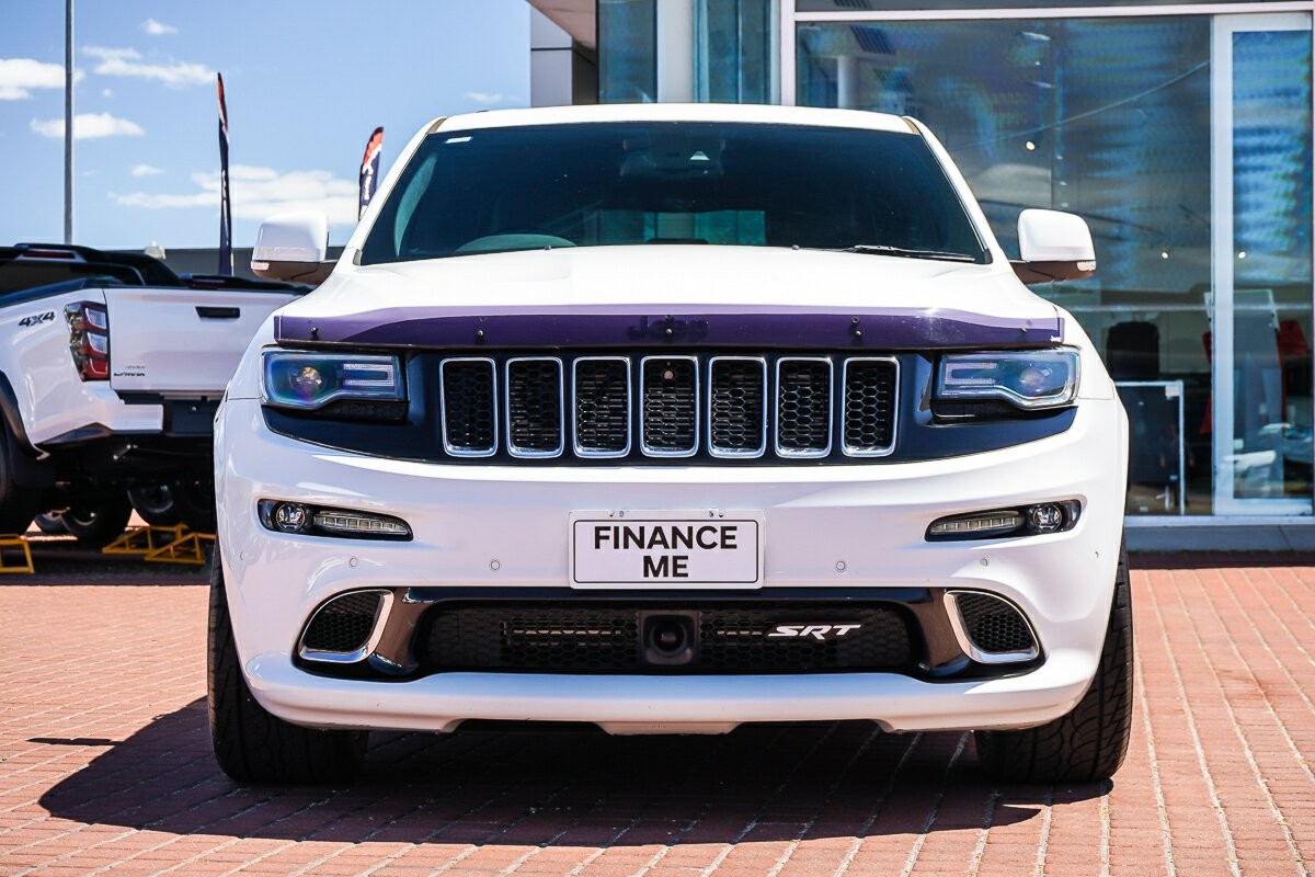 Jeep Grand Cherokee image 3