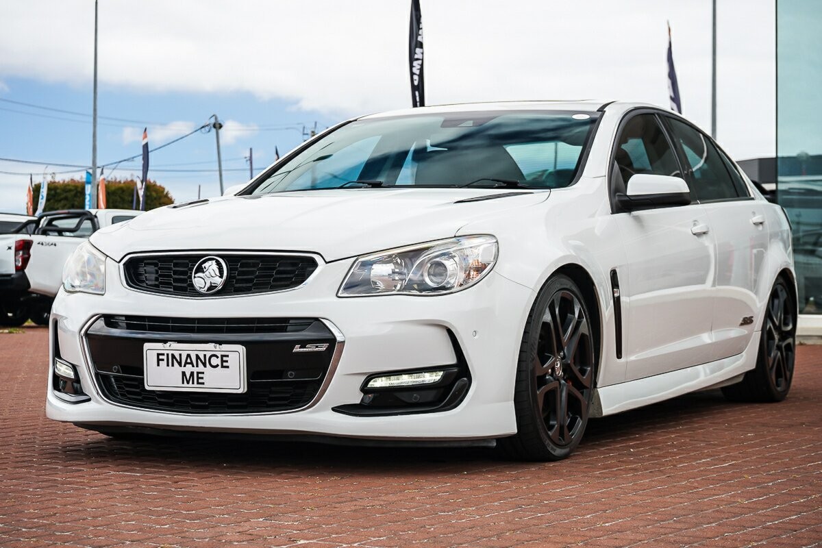 Holden Commodore image 4