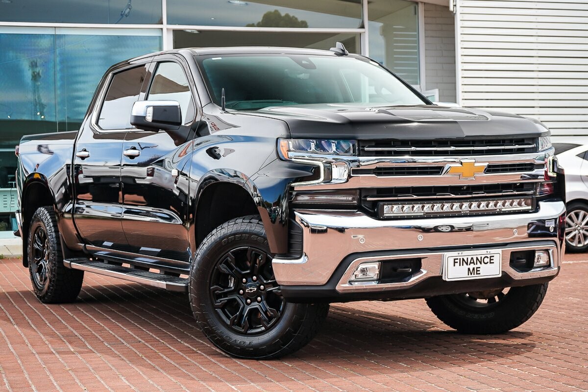 Chevrolet Silverado image 1